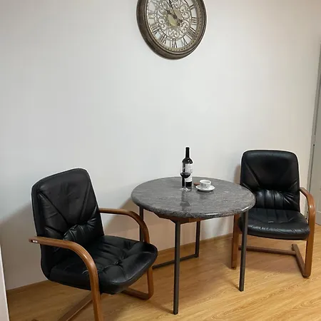 Byteček U Nádraží Apartamento *