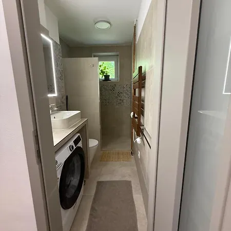 Byteček U Nádraží Apartamento