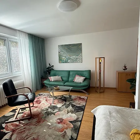 Byteček U Nádraží Apartamento Třeboň